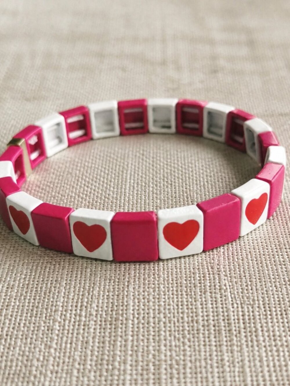 All heart Enameled Stretch Bracelet